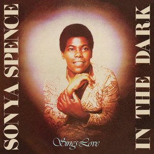 美㇏扒开尿囗给男人看
