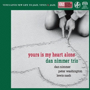 美㇏扒开尿囗给男人看
